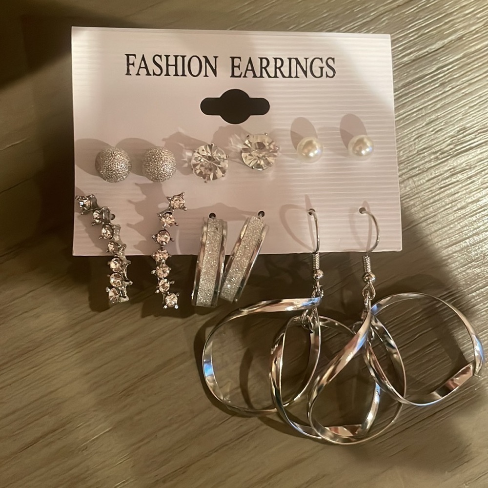 Earring set - Picture 3 of 7